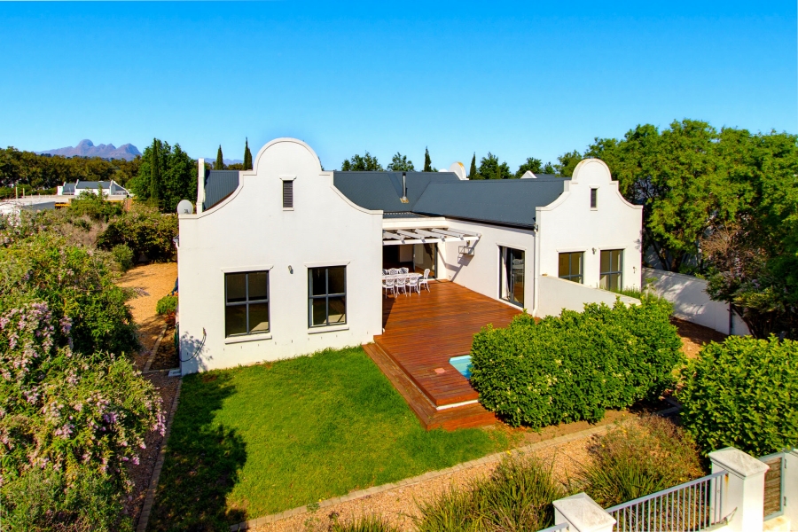 4 Bedroom Property for Sale in Croydon Vineyard Estate Western Cape